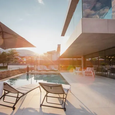 빌라 Luxury Krk Ii With Heated Pool
