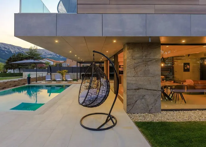 Luxury Krk Ii With Heated Pool