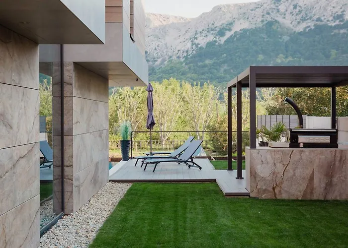 Luxury Krk Ii With Heated Pool